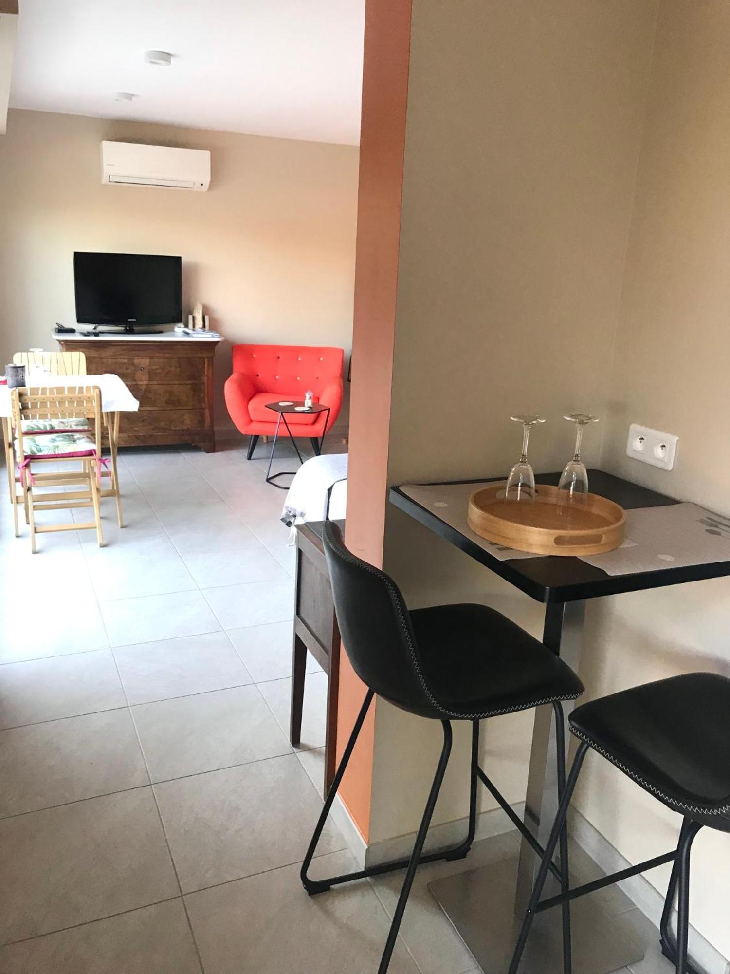 Le Sept Charmant Studio Aux Portes Des Calanques Cassis Exterior photo